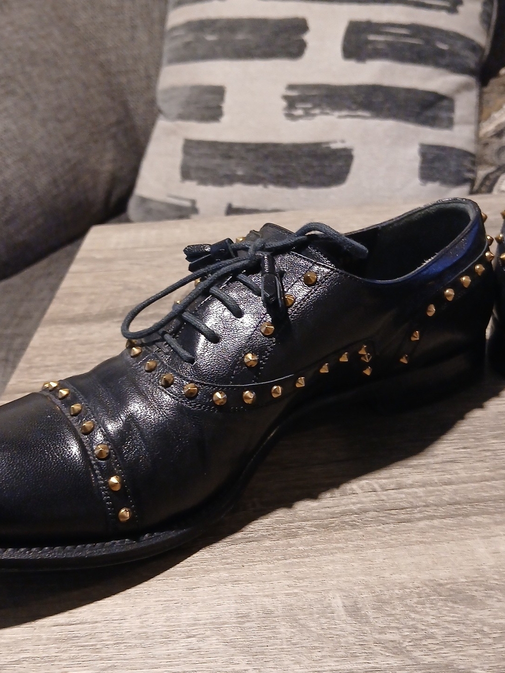 Gucci Betis Glamour Studded Black Leather Oxfords Sz 39.5 IT (US Women's 9.5) - Picture 8 of 16
